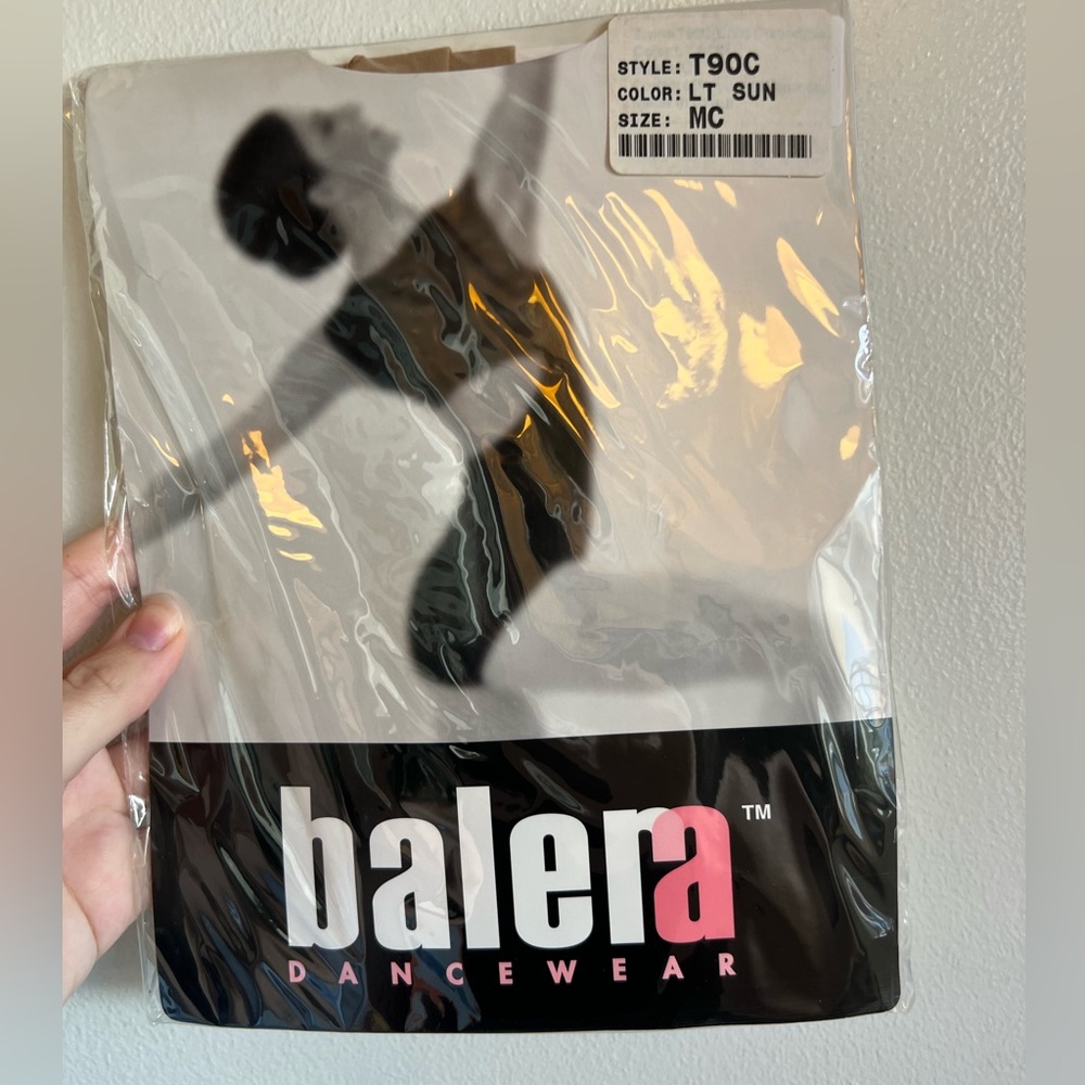 Balera Dancewear, medium child, LT Nude, NWT, Never worn, Transition tights